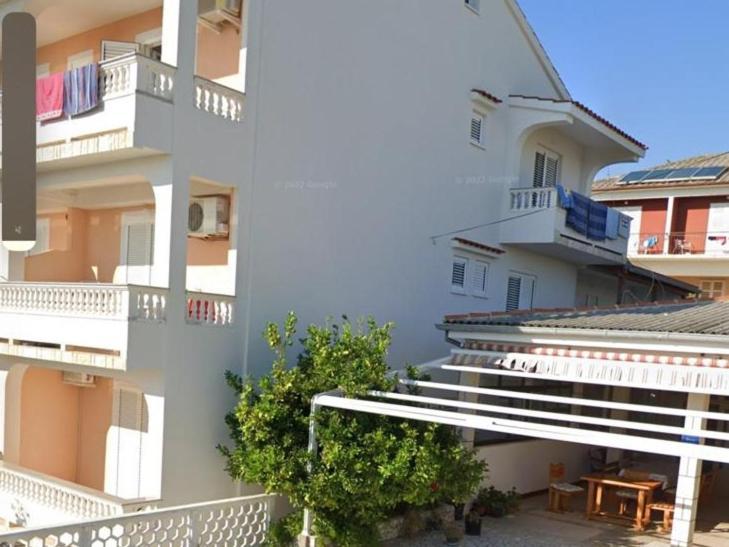 B&B Maestral Rab Rab Town Luaran gambar